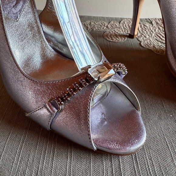 D&G - Dolce and Gabbana Metallic Violet Heels - Picture 2 of 12